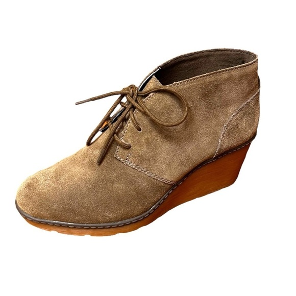 Clarks Hazen Charm Wedge Ankle Booties Womens Size 7.5M Suede Leather - Picture 1 of 9